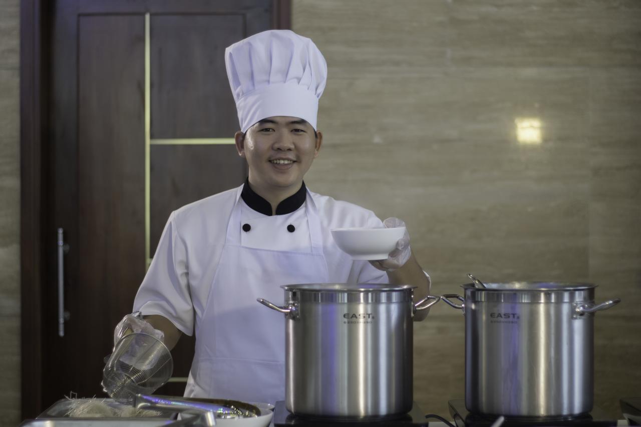 Khanh Linh Hotel بلايكو المظهر الخارجي الصورة