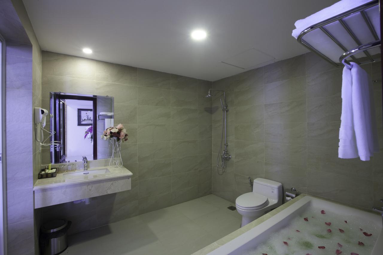 Khanh Linh Hotel بلايكو المظهر الخارجي الصورة