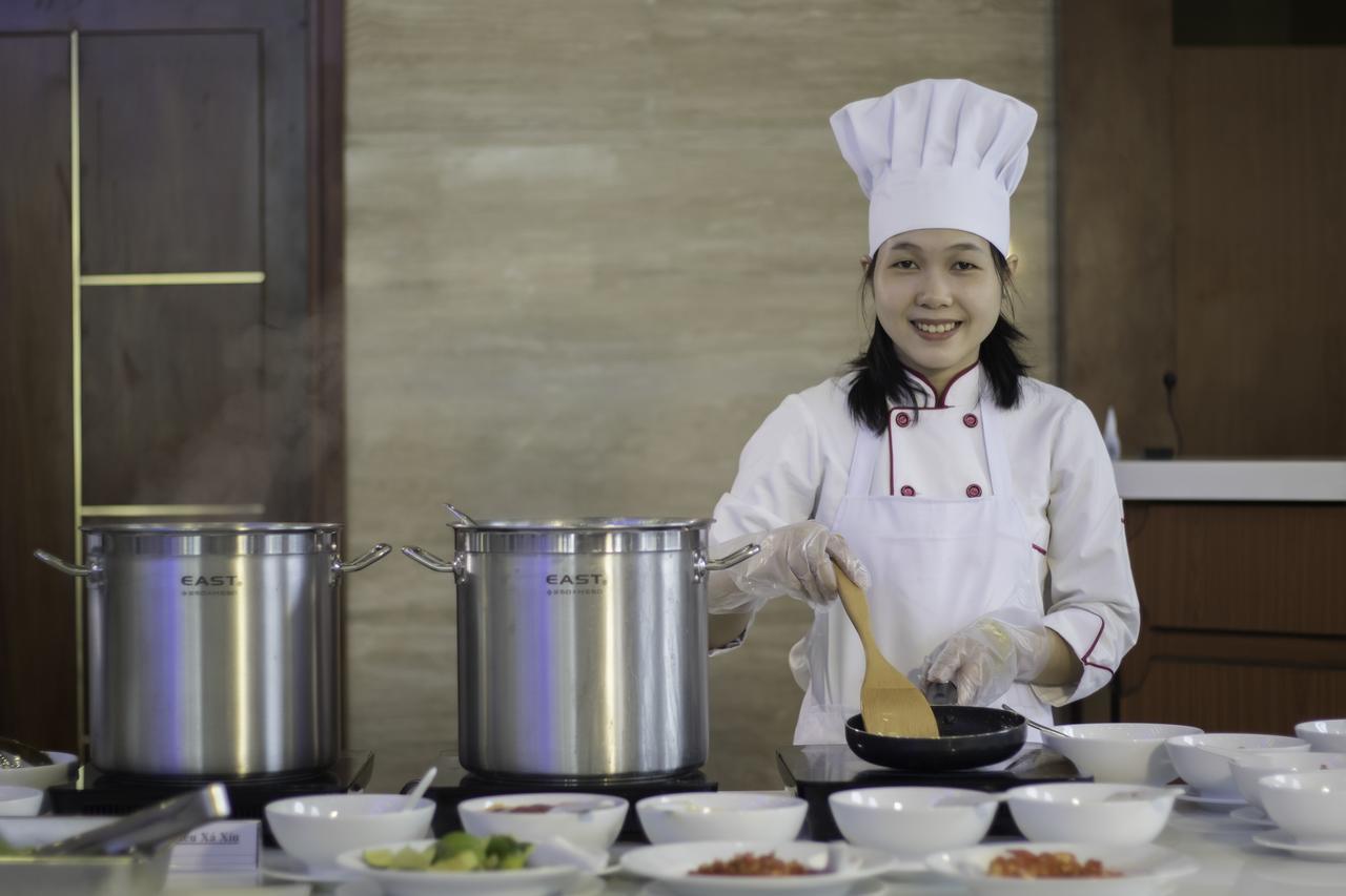 Khanh Linh Hotel بلايكو المظهر الخارجي الصورة