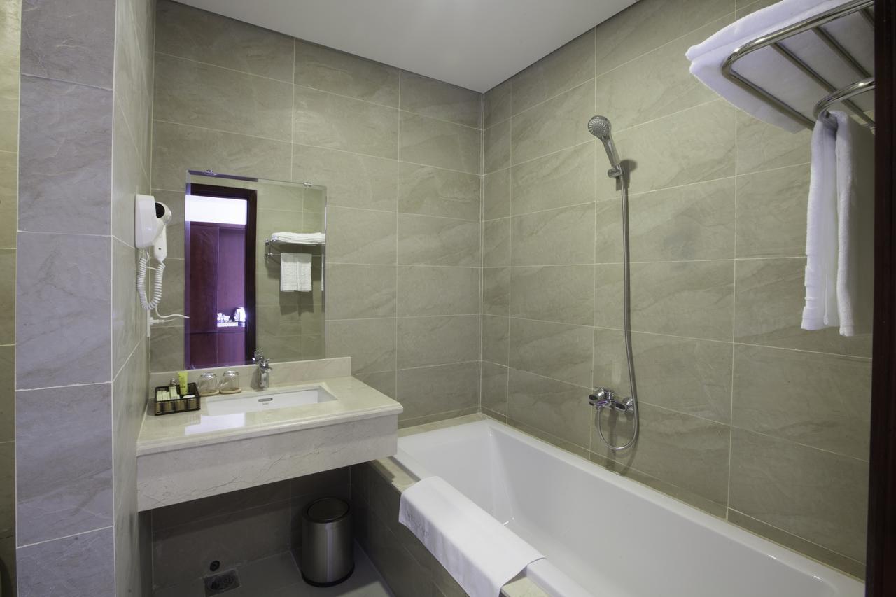 Khanh Linh Hotel بلايكو المظهر الخارجي الصورة